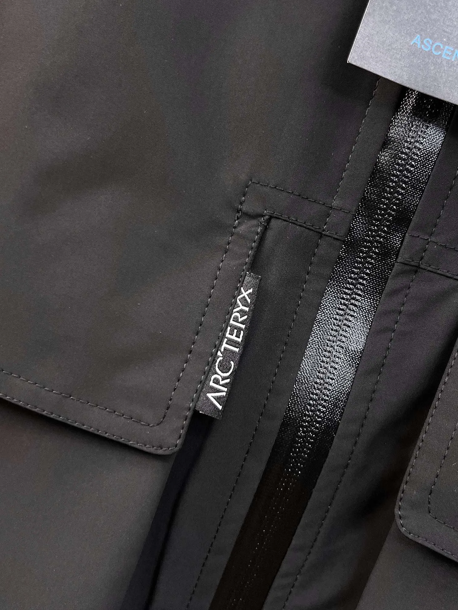 Same Style， ， 2026 New Arrival ， Original Premium Breathable ， ， ， Quality。 ， Sizes：M～3XL